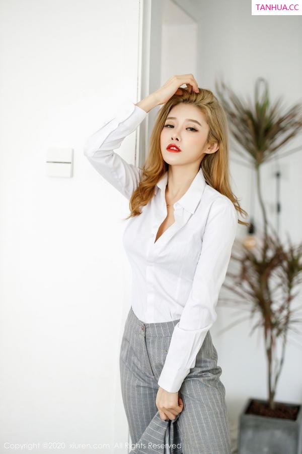 李凯诗 luvian本能 [XiuRen]高清写真图 2020.08.13 No.2439 luvian本能第9张图片